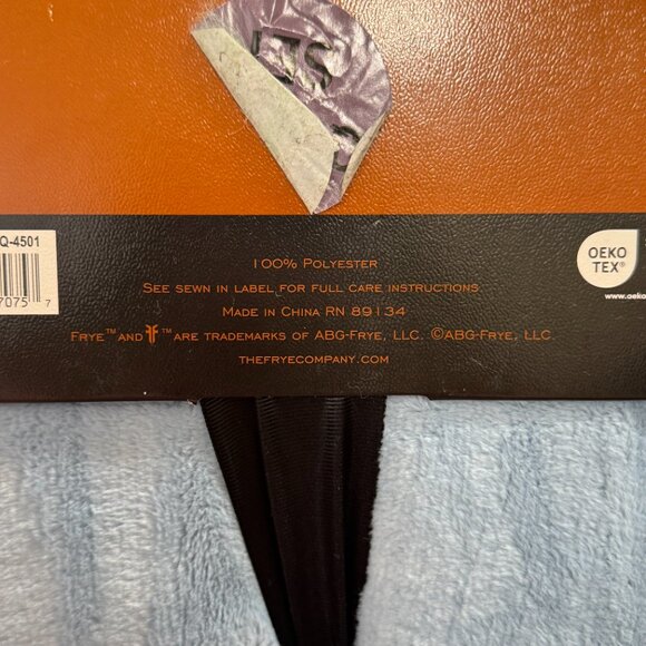 Frye Blue Silky Soft Queen / Full Blanket Fleece Plush 90 x 90 in. Leather Patch - Picture 3 of 9